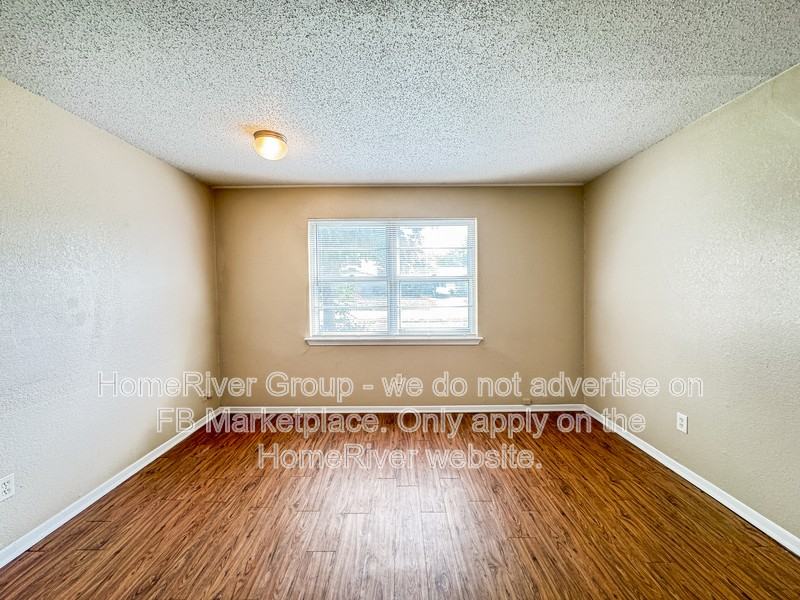 4345 Chestnut Dr - Photo 3 of 17