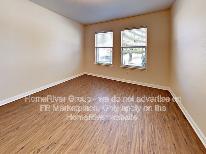 1261 Mountain Peak Dr - Photo 5 of 14