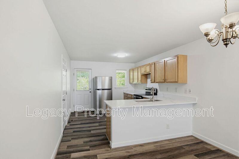 1316 Snow Ct - Photo 5 of 13