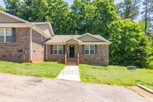 featured image of 1352 Snow Ct