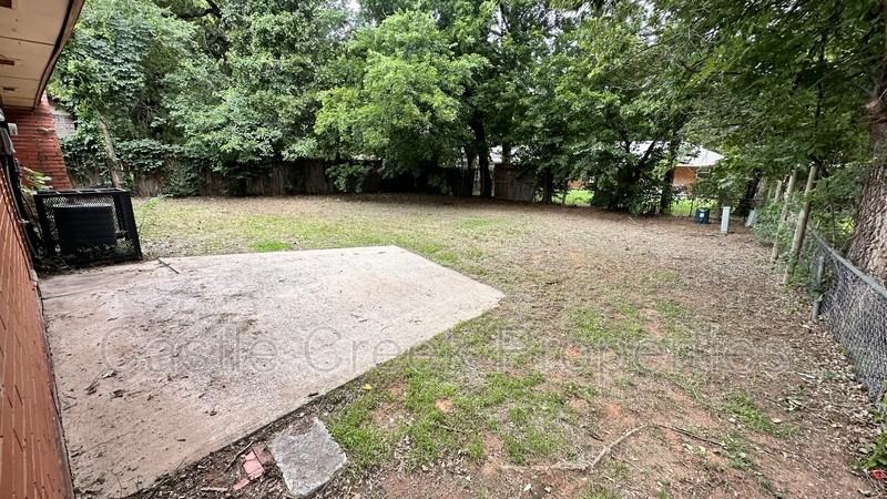 5305 Brookdale St - Photo 6 of 15