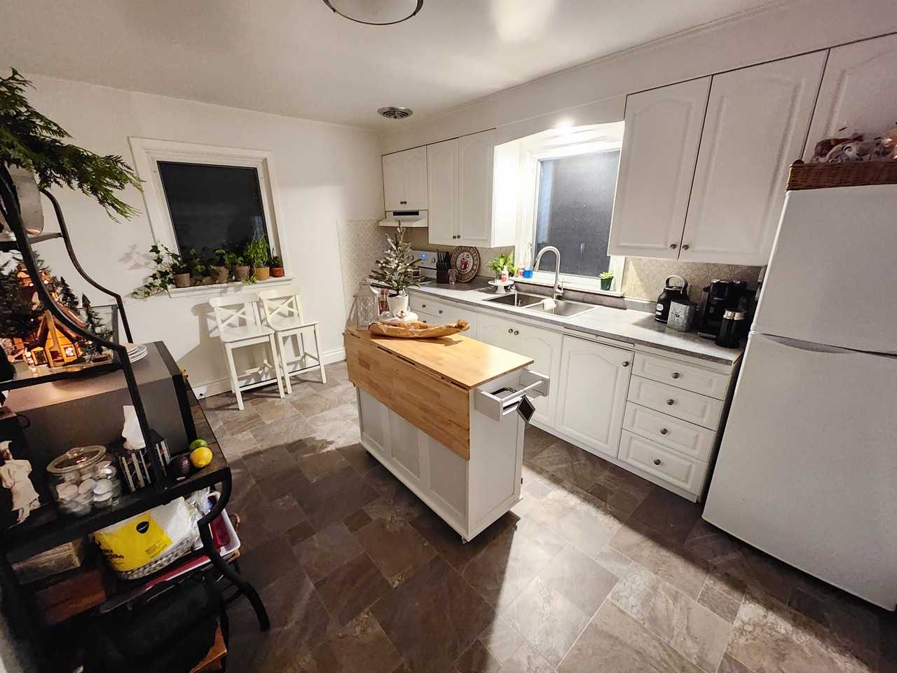 842 Law Street #1 - Photo 3 of 11