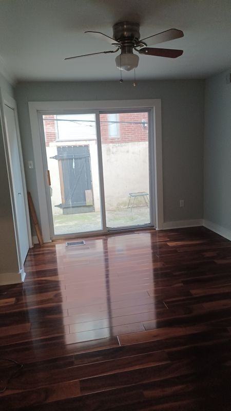 1039 N 4th St - Photo 4 of 6