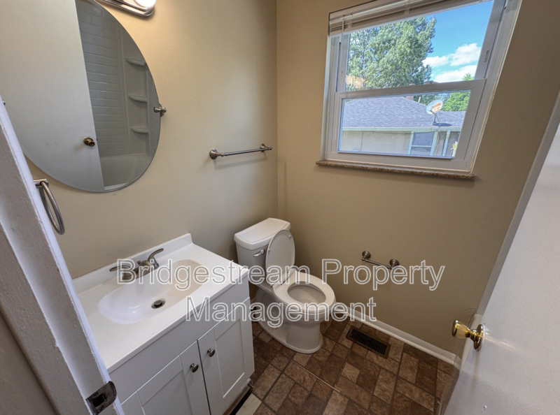 4352 Sunray Rd #A - Photo 5 of 20
