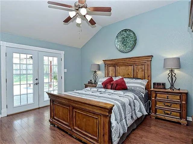304 Trophy Ct - Photo 3 of 6