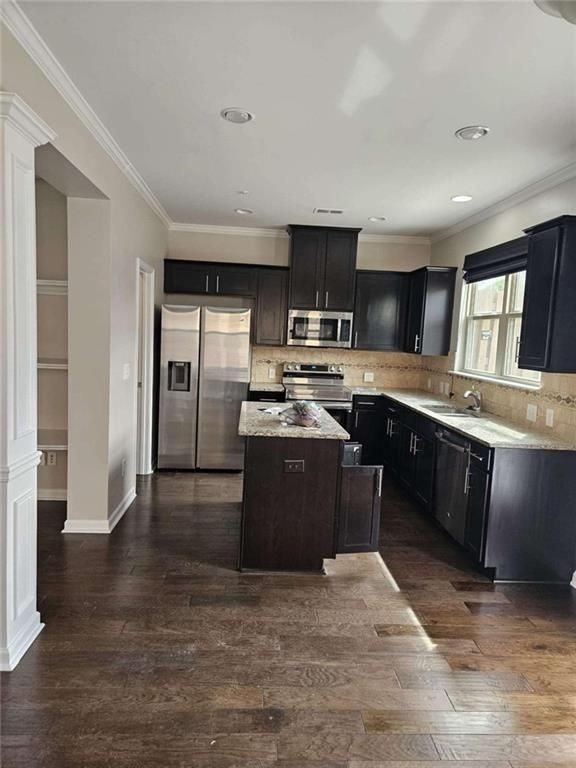 6585 Story Cir - Photo 3 of 18