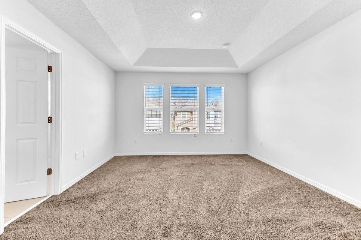 2274 Centerra Loop - Photo 6 of 6