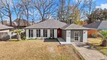 featured image of 9219 Baronne Dr