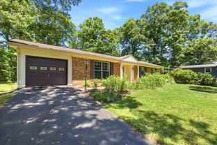 45320 Barefoot Dr - Photo 1 of 1