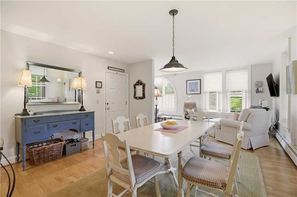 158 Narragansett Ave ##I - Photo 4 of 22