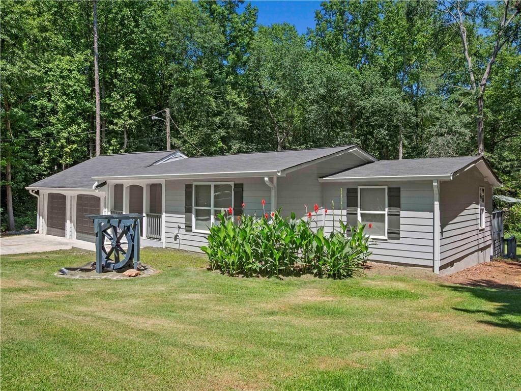 192 Hoke St - Photo 2 of 33