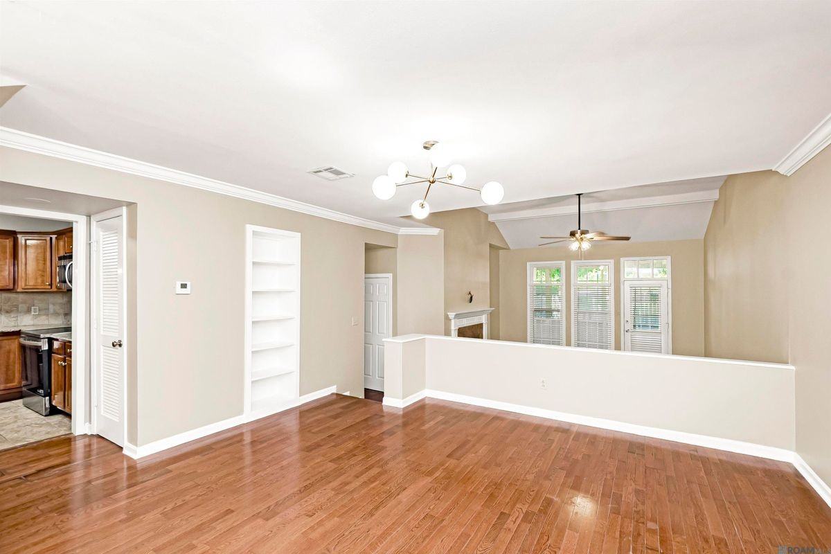 7955 Jefferson Place Blvd - Photo 3 of 21