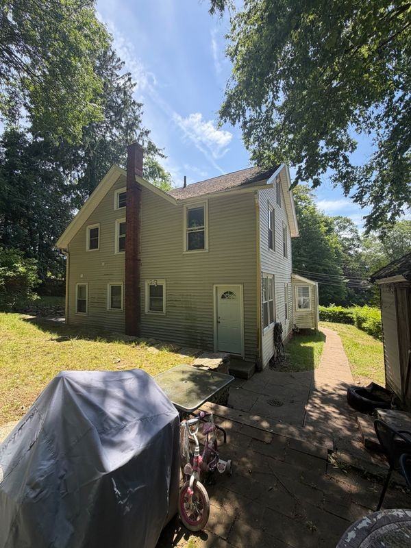 11 Hammond St - Photo 3 of 17