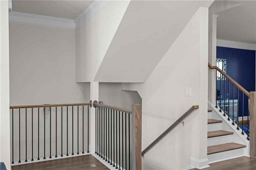 2042 Violet Ln - Photo 7 of 50