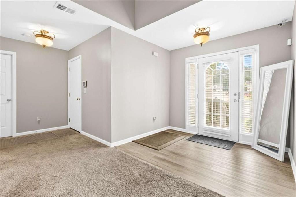 7155 Laurel Creek Dr - Photo 2 of 28
