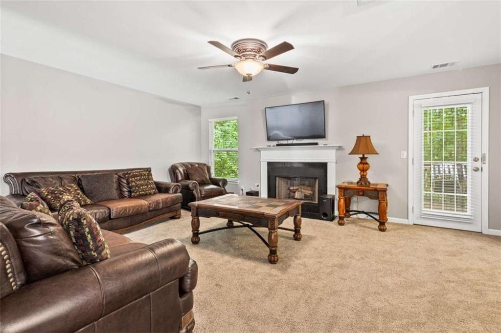 7155 Laurel Creek Dr - Photo 5 of 28