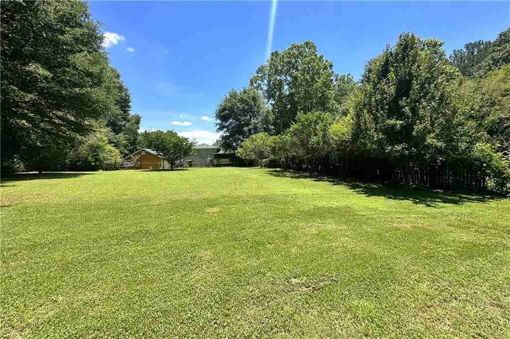 6684 Londonderry Dr - Photo 4 of 37