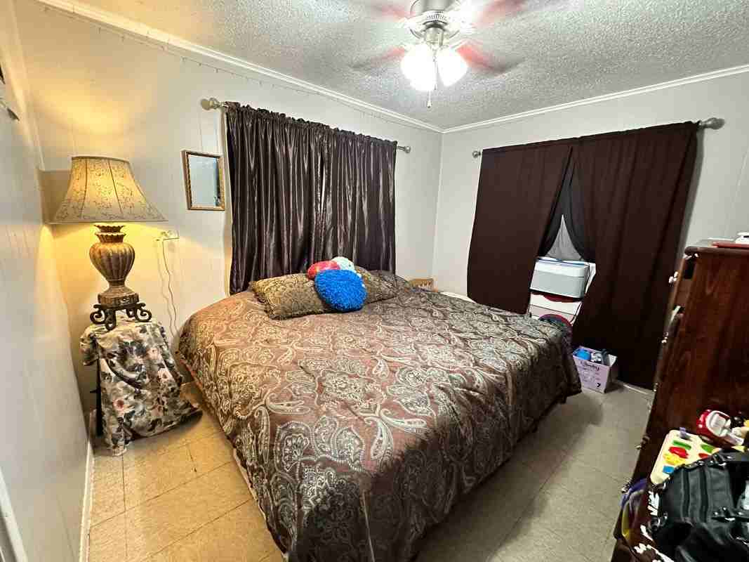 3212 Pecan St - Photo 5 of 8