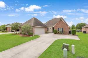 featured image of 10743 Hillbrook Ave