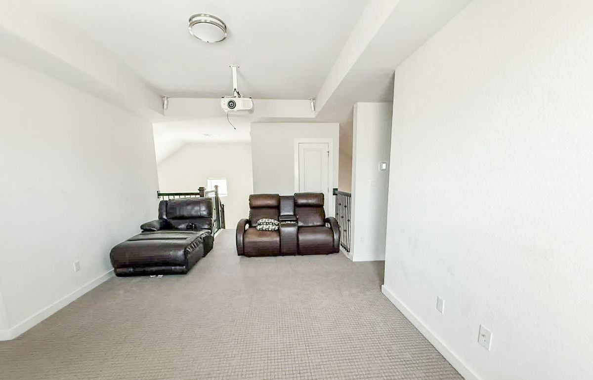 112 Rosebush Dr - Photo 7 of 37