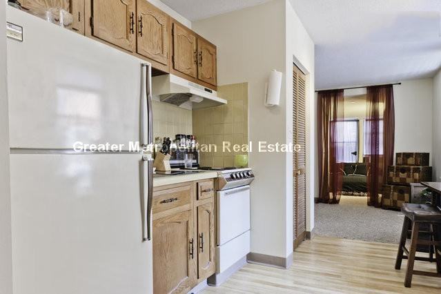 45 Charter St #6