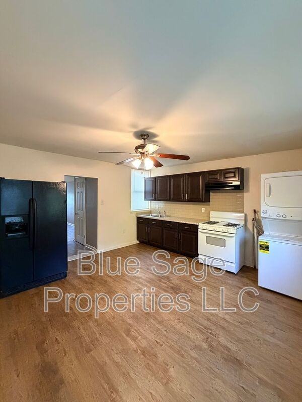 800 Main St #816 - Photo 7 of 20