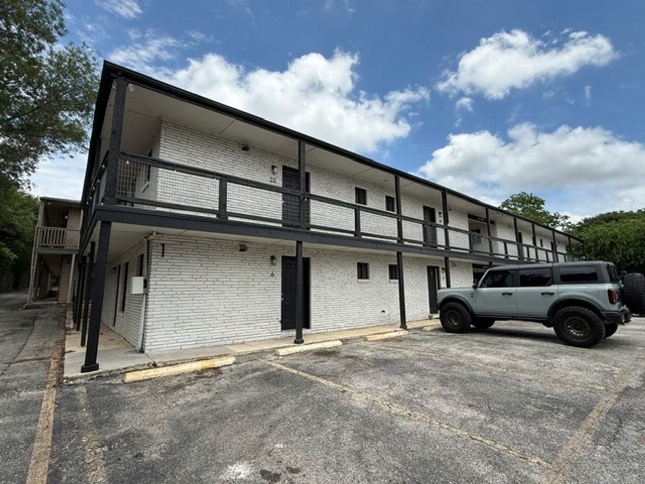 516 Gentleman Road - Photo 4 of 10