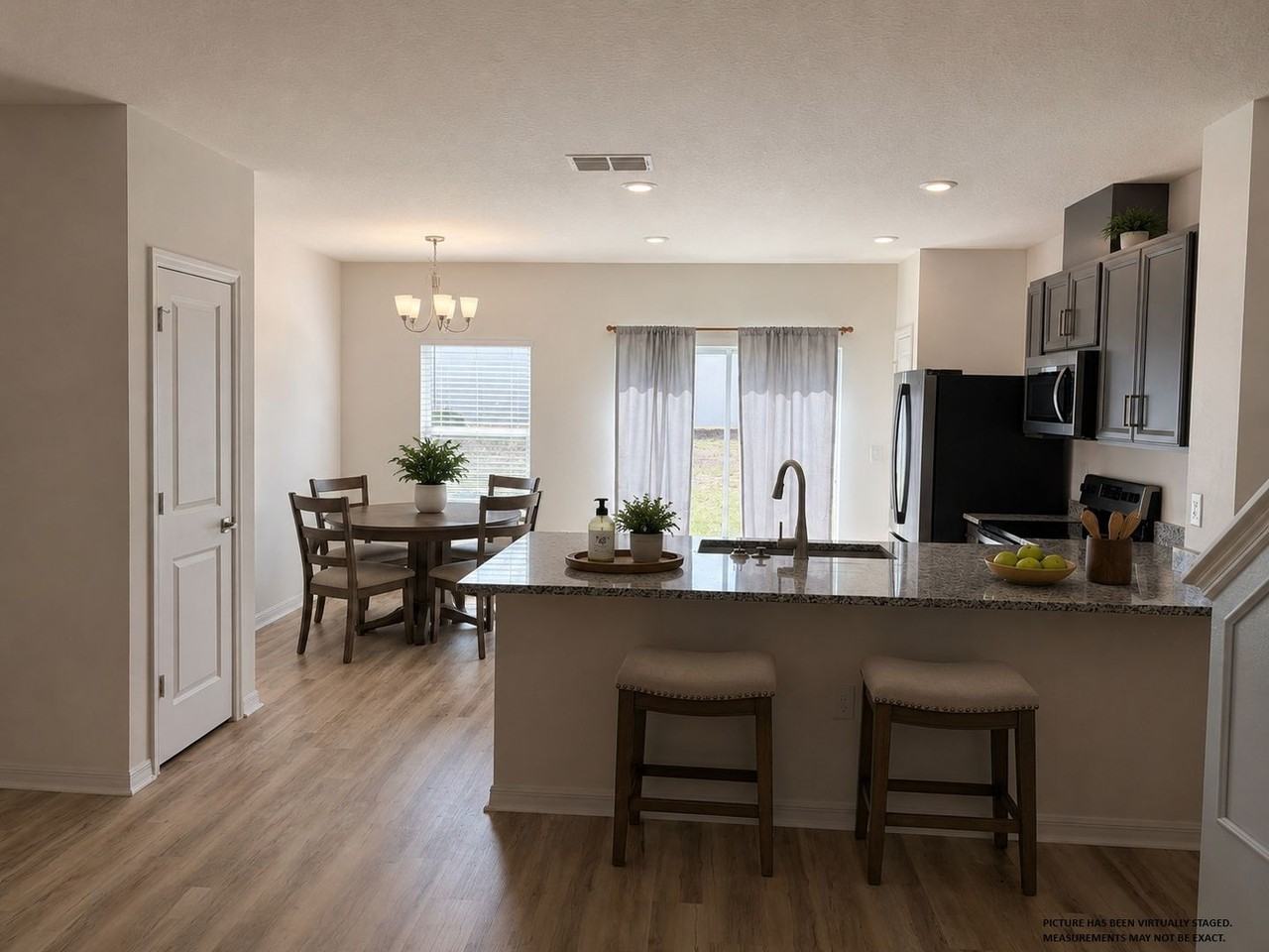 1492 Mirabella Cir - Photo 2 of 37
