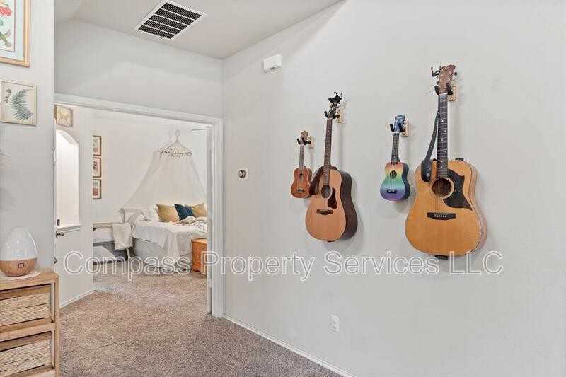5516 Pinery Dr - Photo 5 of 17