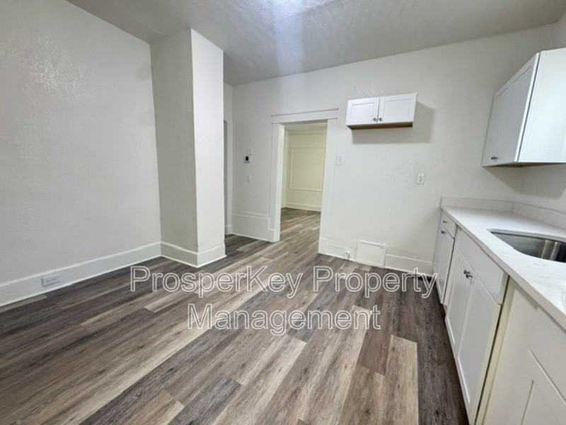 2309 Willard St - Photo 6 of 14
