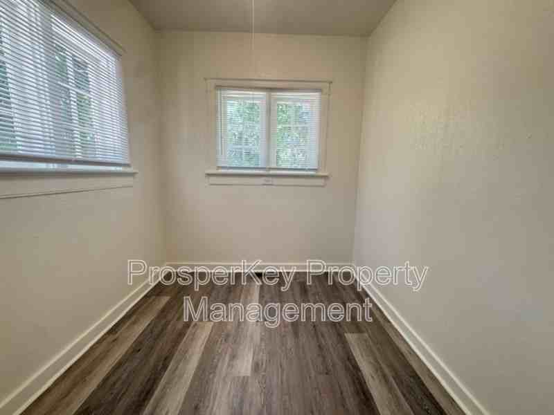 2309 Willard St - Photo 7 of 14