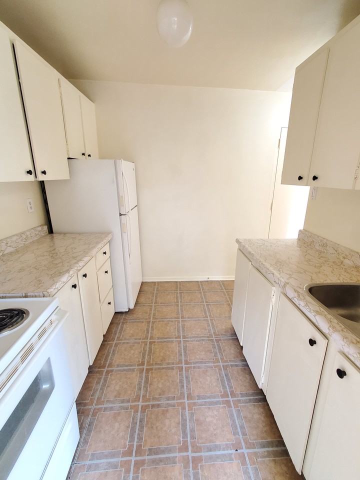 563 Oxford Street #207 - Photo 3 of 16