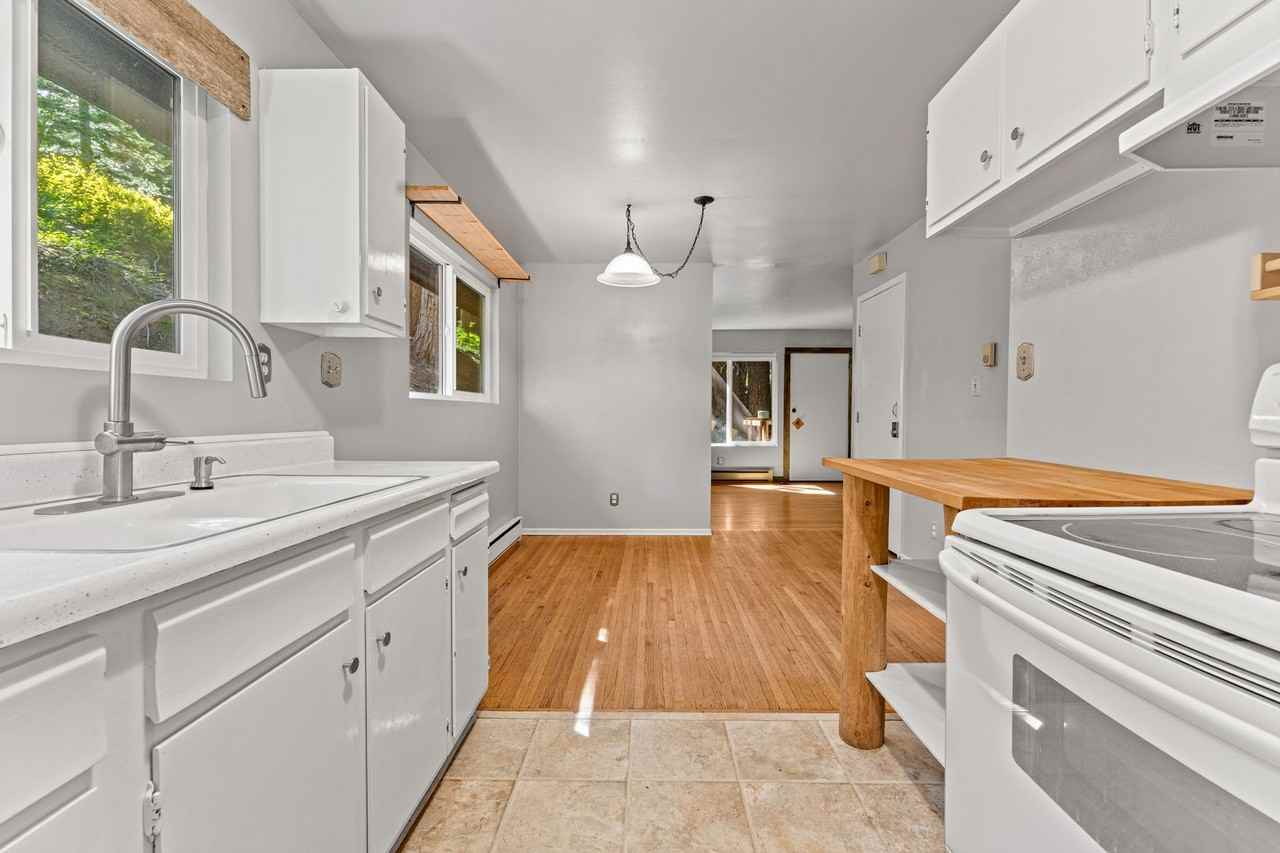 765 Bunker Dr - Photo 3 of 30