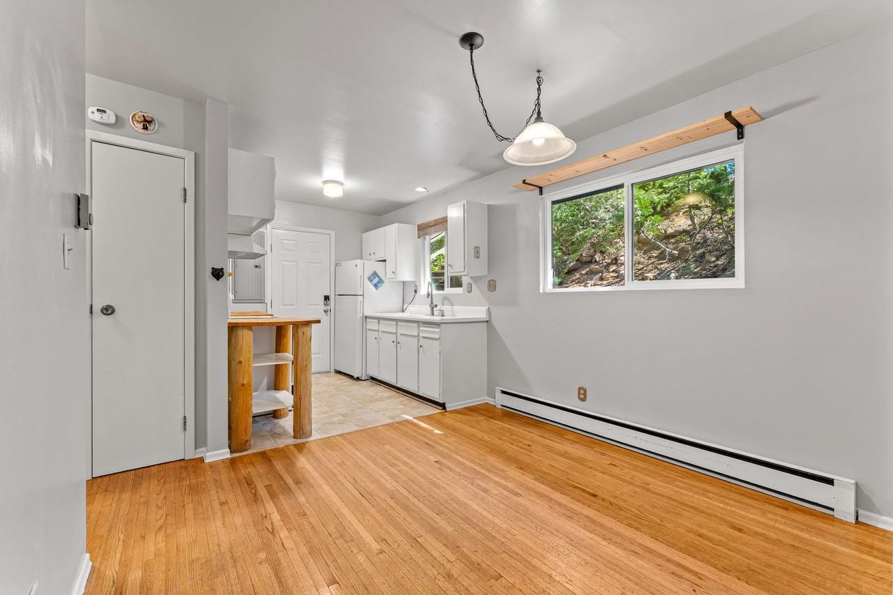 765 Bunker Dr - Photo 6 of 30