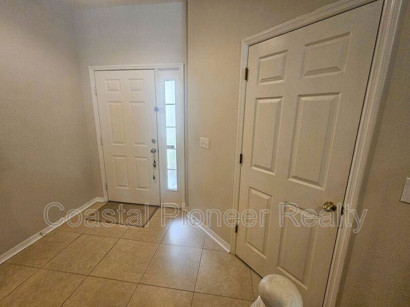 8148 Stone Leaf Ln - Photo 3 of 39