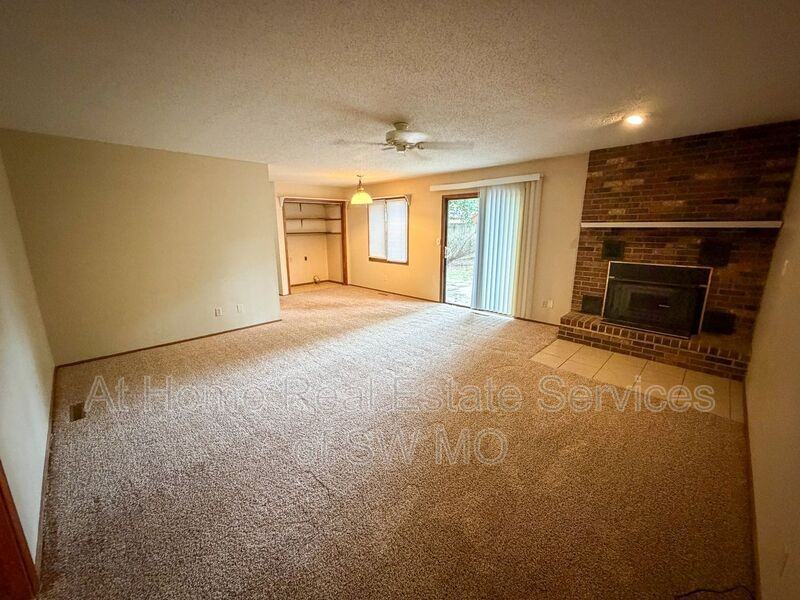 1444 S Gelven Ave - Photo 2 of 11