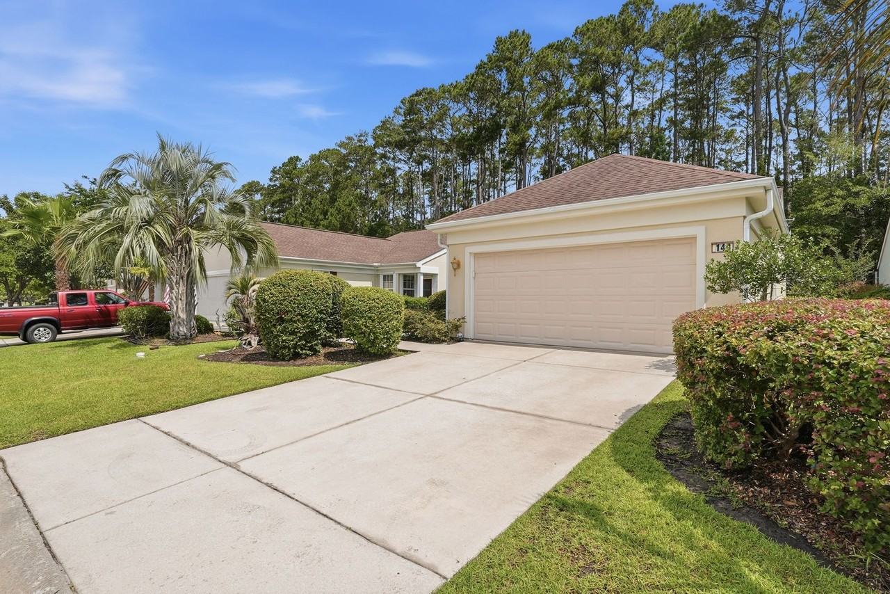 149 Lazy Daisy Dr - Photo 3 of 40