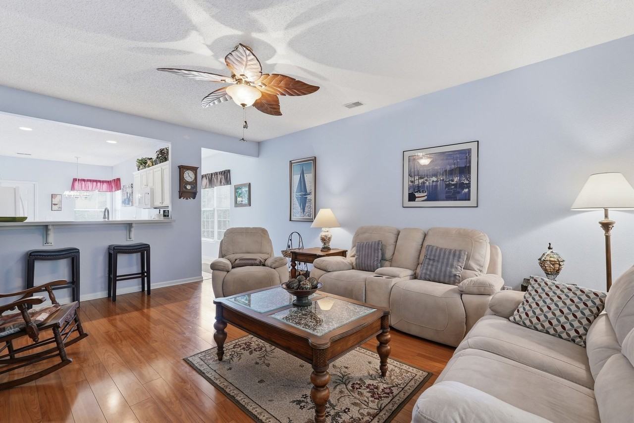 149 Lazy Daisy Dr - Photo 6 of 40