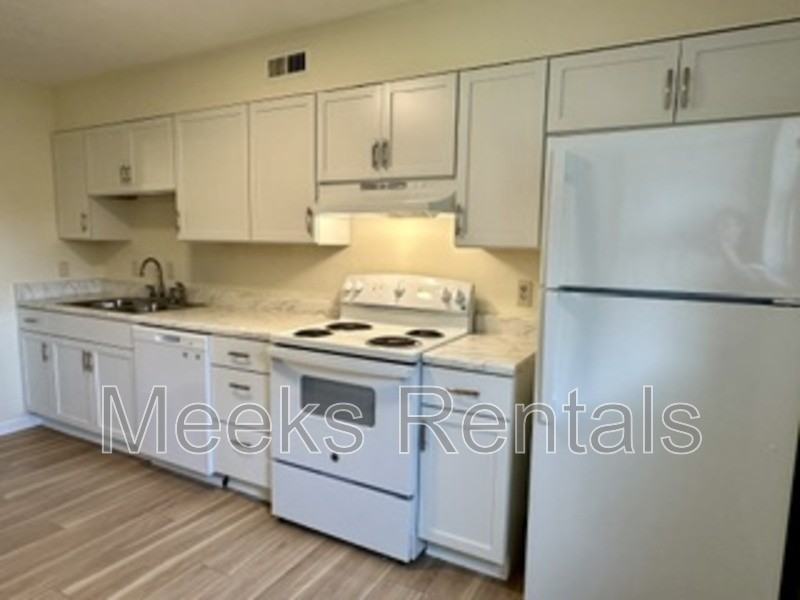 58 Maple Ln - Photo 2 of 13