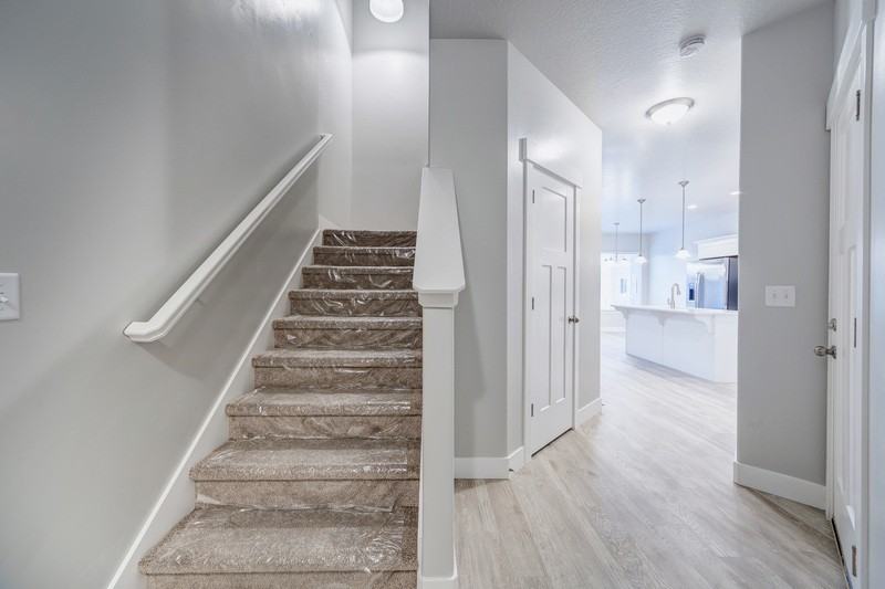 4888 W Pillar Dr - Photo 2 of 16