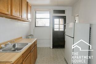 2612 W Gunnison St #2R - Photo 1 of 1