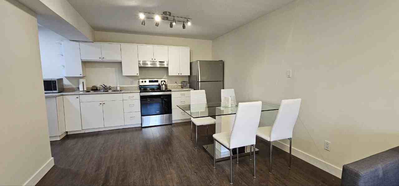 1506 Vinemaple Place #B - Photo 3 of 18