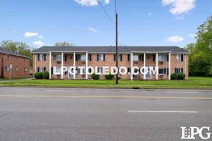 featured image of 3310 Arlington Ave #8