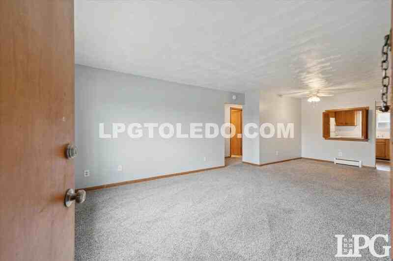 3310 Arlington Ave #8 - Photo 3 of 21
