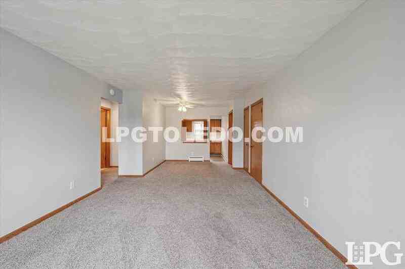 3310 Arlington Ave #8 - Photo 4 of 21