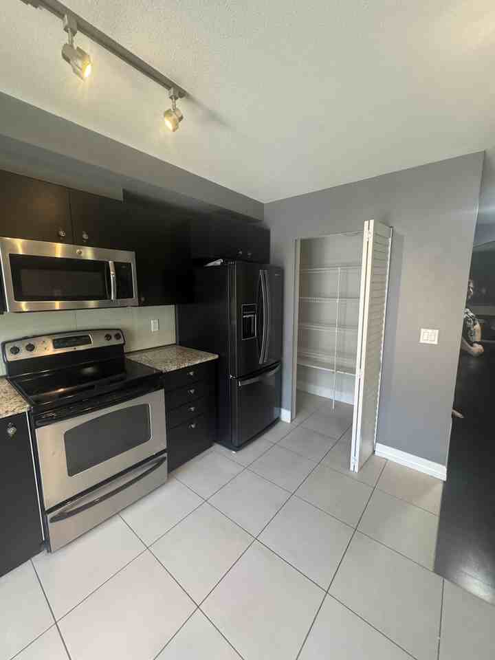 6671 121 St - Photo 3 of 18