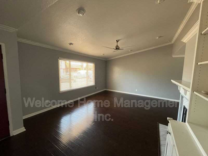 30726 Wainwright Ct - Photo 3 of 30