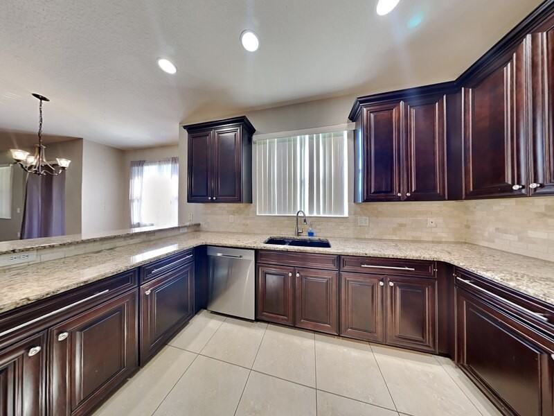 934 Tramells Trl - Photo 4 of 24