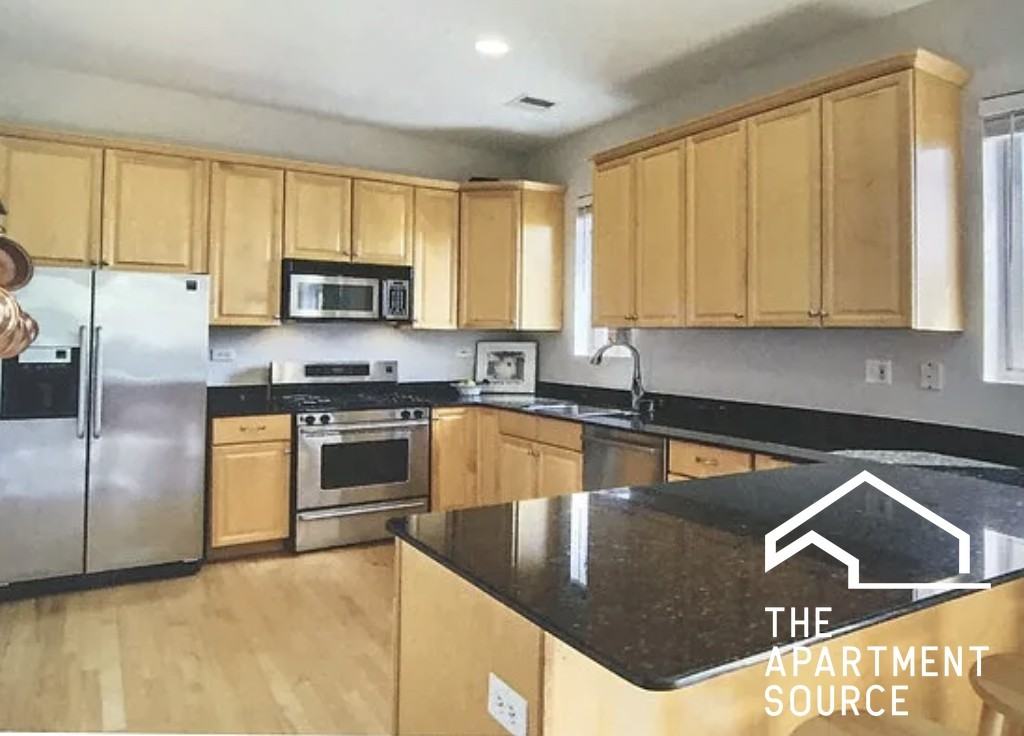 924 W Cornelia Ave #4E - Photo 7 of 14