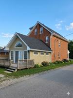 featured image of 750 Fairbairn Street #1